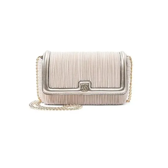 Ver más sobre Bolsos / Accesorios Bolso Bandolera Dorado, Argentina